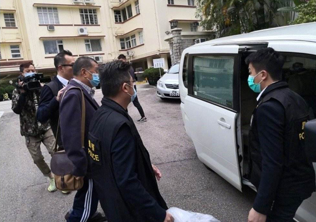 黎智英家中被捕1.jpg