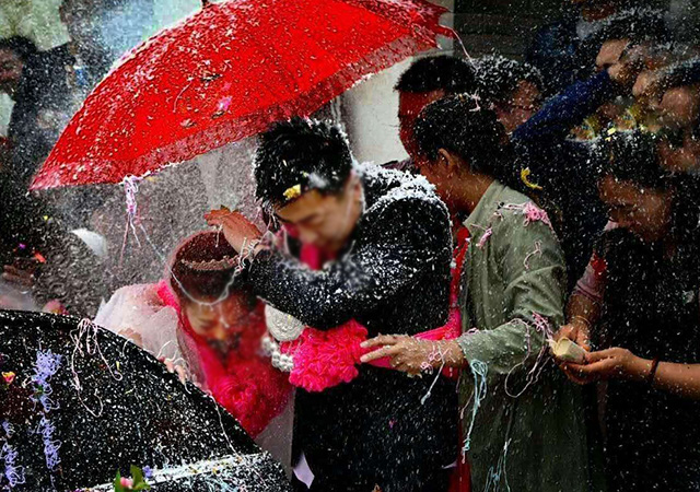 民政部要求整治天價(jià)彩禮低俗鬧婚450.jpg