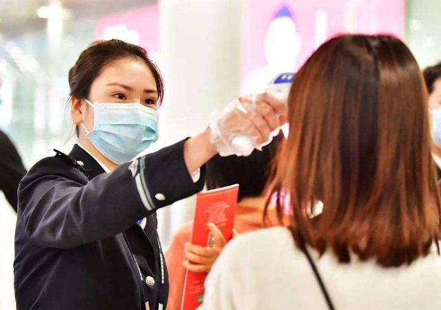 2人篡改核酸檢測報告回國2.jpg
