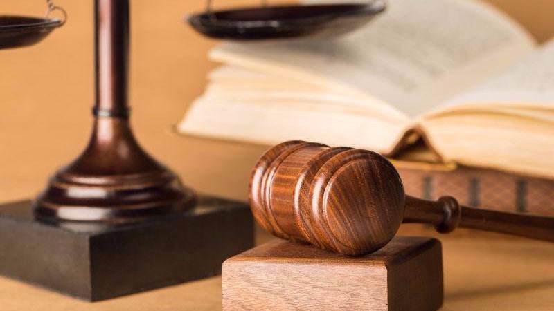 刑事訴訟法律