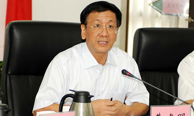 曹建明：緊密攜手打擊跨國(guó)販賣(mài)毒品和人口犯罪