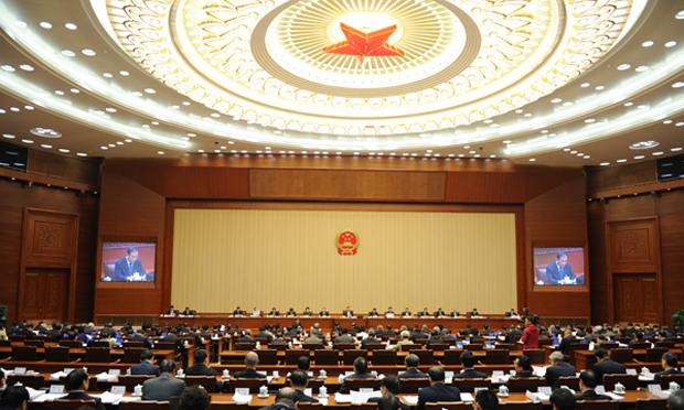 委員審議中小企業(yè)促進(jìn)法草案：建議強(qiáng)化法律的可執(zhí)行度
