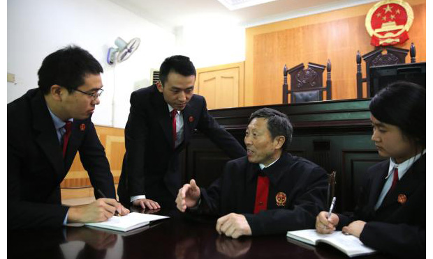 中央政法委通報7起干預(yù)司法活動插手具體案件處理典型案件