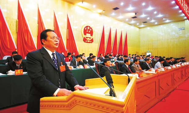 兩會新華時評：堅持問題導向增強人大監(jiān)督實效