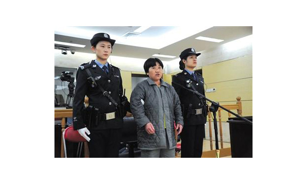 河南大媽在京坐地鐵被擠倒 揚(yáng)言炸地鐵獲刑8個(gè)月