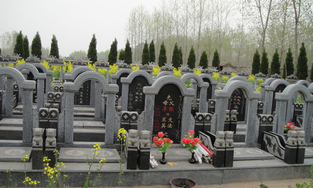 多地墓穴現(xiàn)20年到期潮 少數(shù)地區(qū)出臺(tái)續(xù)租政策