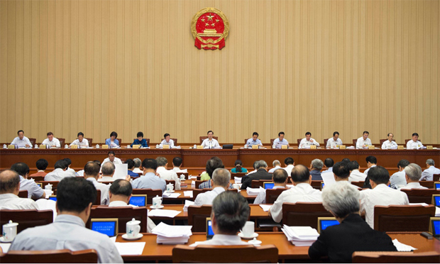 人大常委會首次審議民法總則草案、紅十字會法修訂草案等
