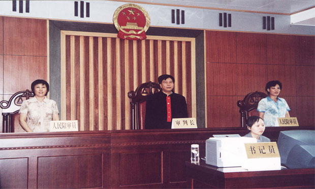 7成以上案件有陪審員參審,，人民陪審員當(dāng)好助手不做陪襯