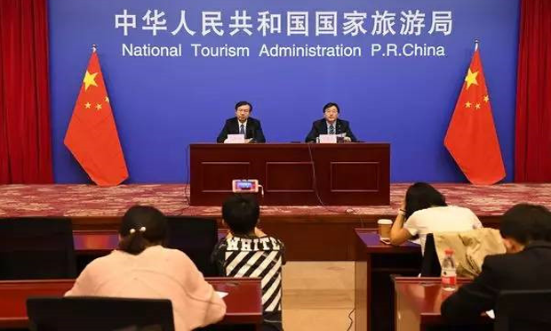 導游管理辦法明年施行 導游不得擅改行程強迫購物