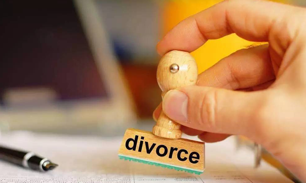 何潔與知名鼓手共宿家中 未正式離婚的赫子銘能否索要離婚賠償