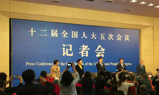 全國(guó)人大常委會(huì)法工委有關(guān)負(fù)責(zé)人回應(yīng)熱點(diǎn)問題