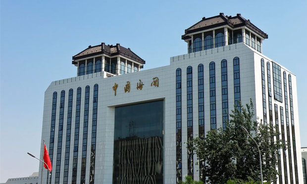 全國海關半年查獲“洋垃圾”走私案146起 利用他人許可證走私問題突出