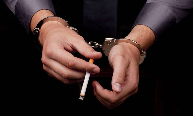 行政拘留的程序是怎樣的,，它與刑事拘留有什么區(qū)別
