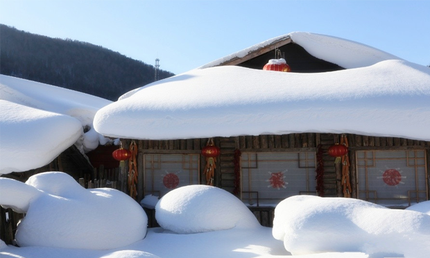 曝雪鄉(xiāng)跟團(tuán)游黑幕 旅游合同該如何簽訂
