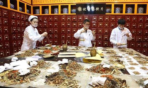 《中醫(yī)藥法》實(shí)施 產(chǎn)業(yè)迎來(lái)哪些“轉(zhuǎn)”與“變”